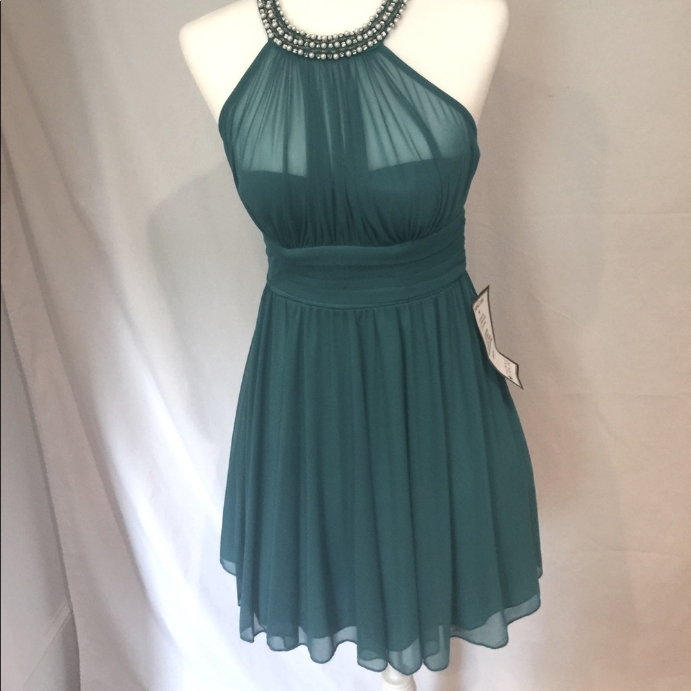 Emerald sassy, elegant dress
